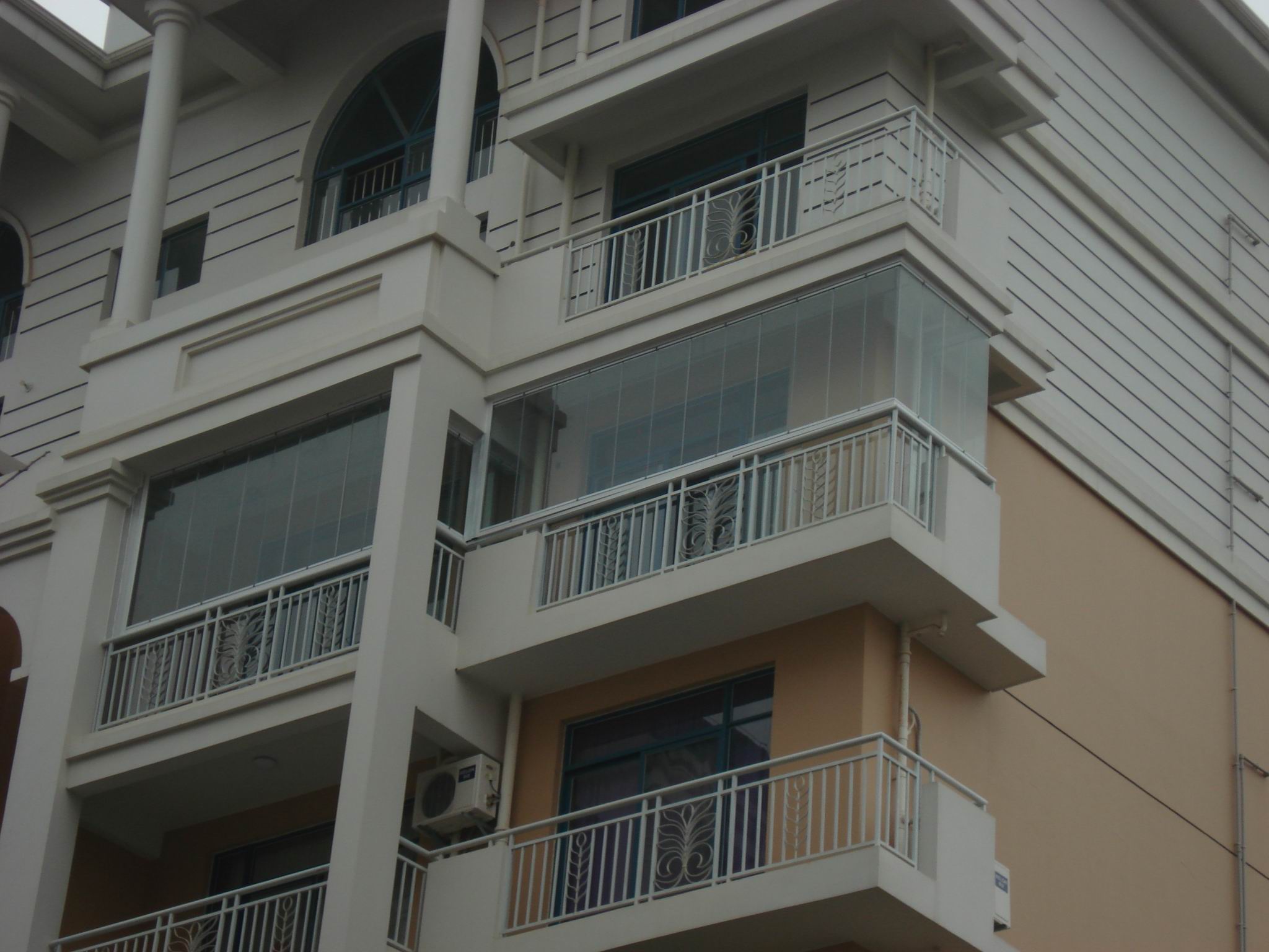 南宁无框阳台窗 无框隐形窗 隐形折叠玻璃窗